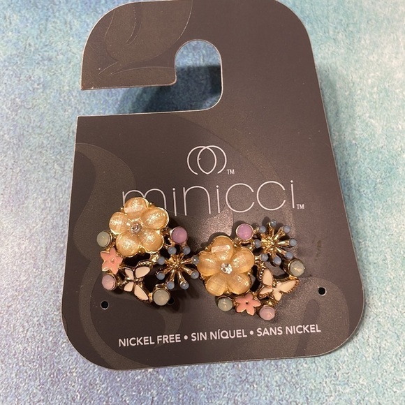 Vintage Crystal Flower Rhinestone Enamel Stud Earrings - Picture 9 of 9